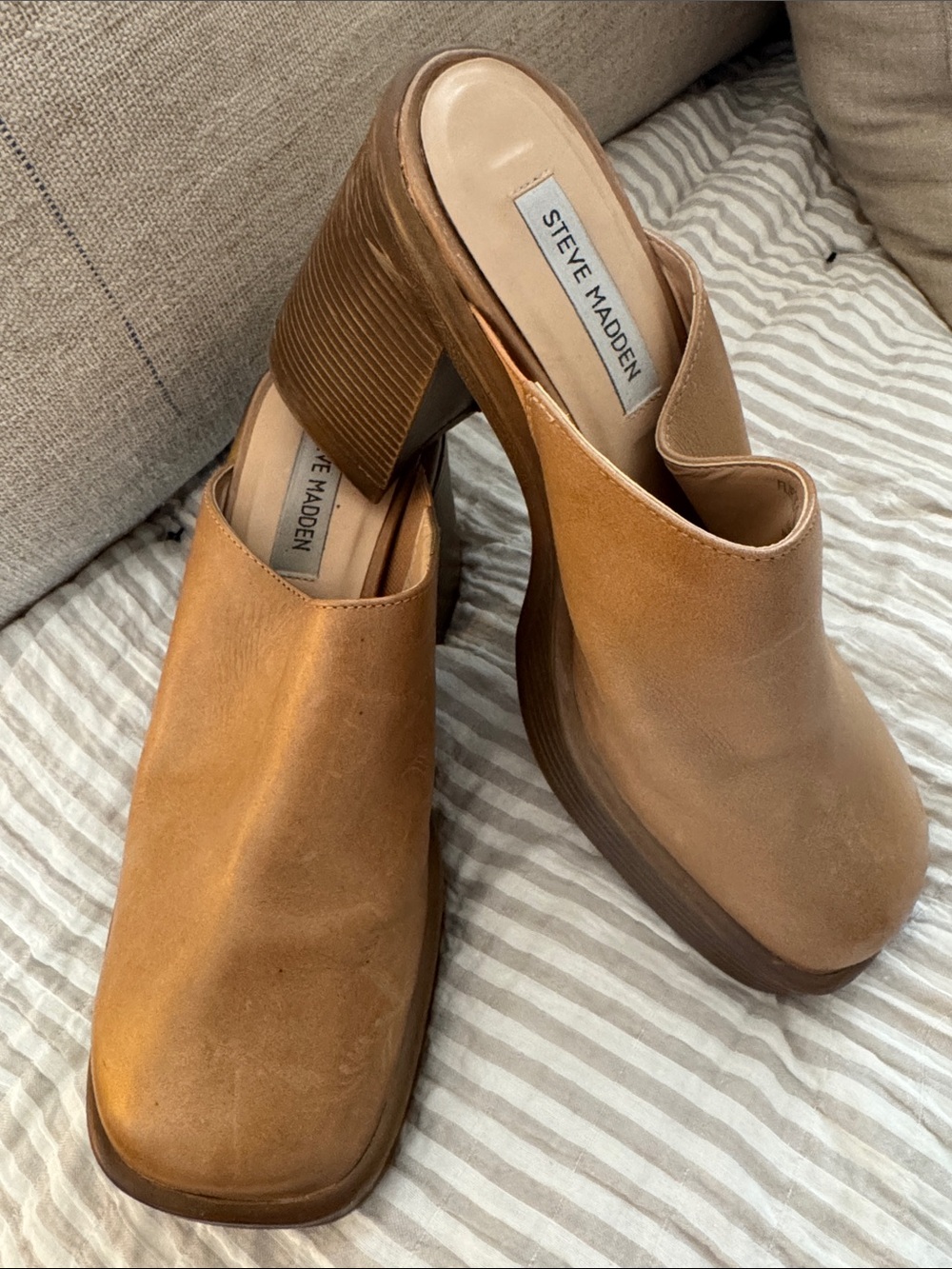 Steve Madden Tan Leather Block Heel Mules